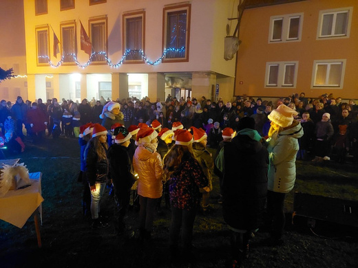 27-12-2022-rozsviceni-vanocniho-stromu-04.jpg