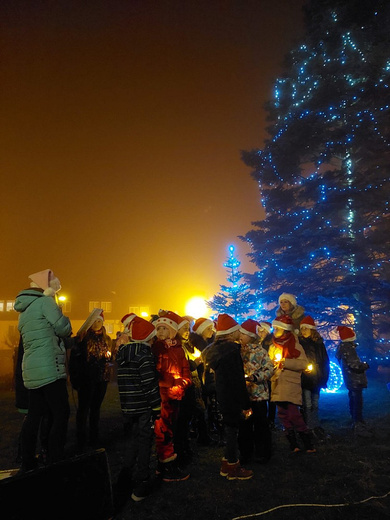 27-12-2022-rozsviceni-vanocniho-stromu-07.jpg