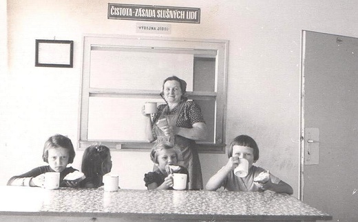 Uvnitř školy v 50. letech
